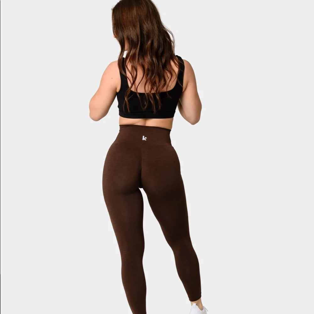 Kamo fitness eos seamless scrunch leggings in brown
